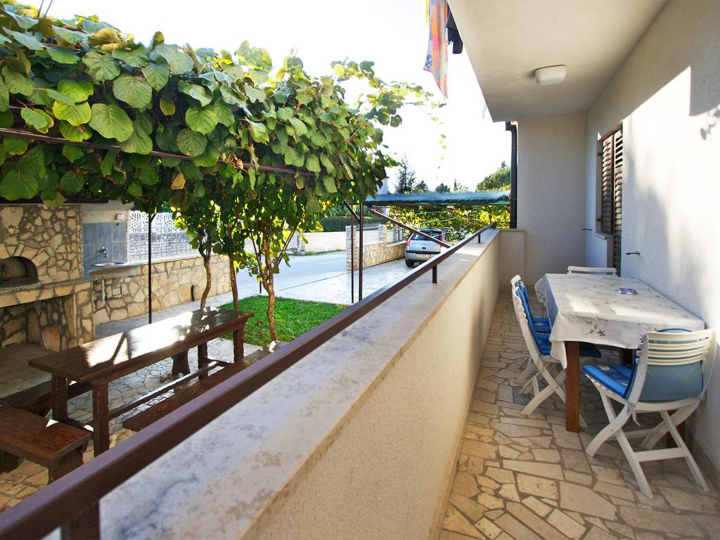 Apartments Davorka Poreč Exterior foto