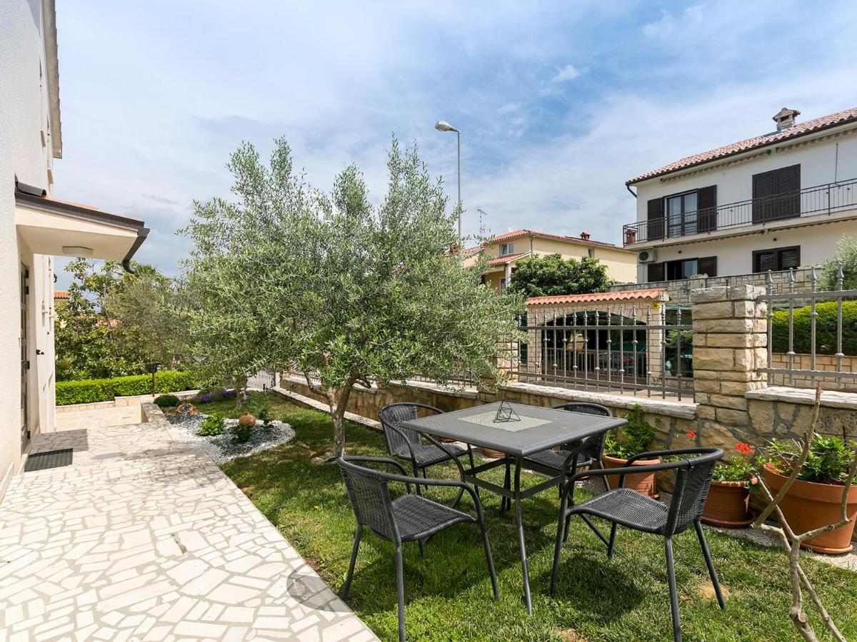 Apartments Davorka Poreč Exterior foto